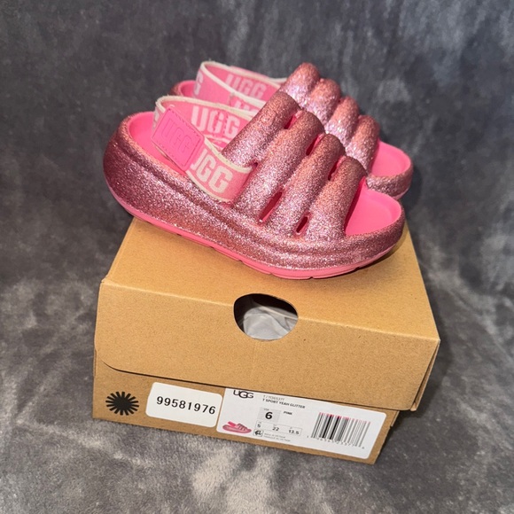 UGG Sport Yeah "Pink Glitter" Slide toddler size 6 - Picture 1 of 9